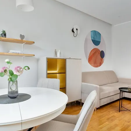 Apartment Rajska Old Town By Solarento *